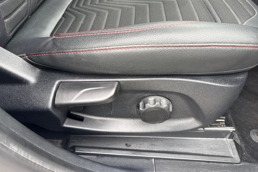 Ford Puma Photo autoimg-355ed6cc4a5591c0e0806cb188cd672059bcf1c0.jpg