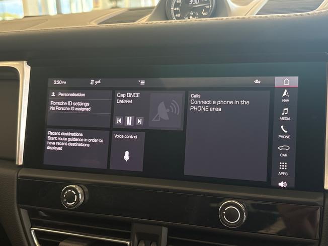 PORSCHE Macan Photo 31