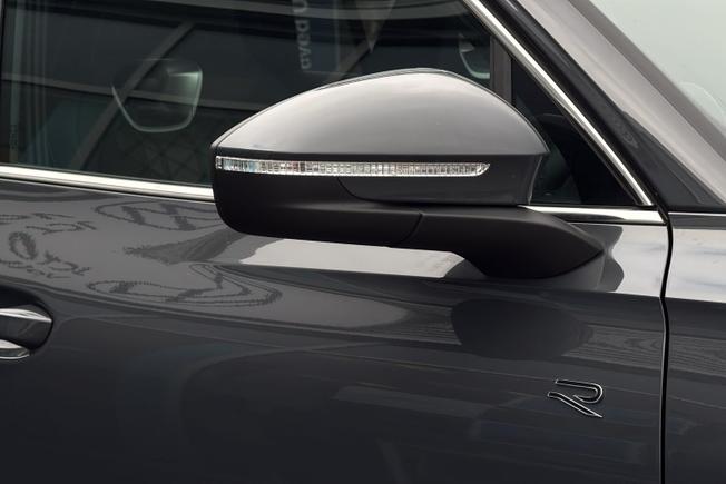 VOLKSWAGEN Tiguan Photo 20