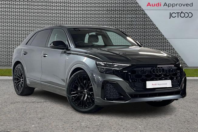 AUDI Q8 Photo 1