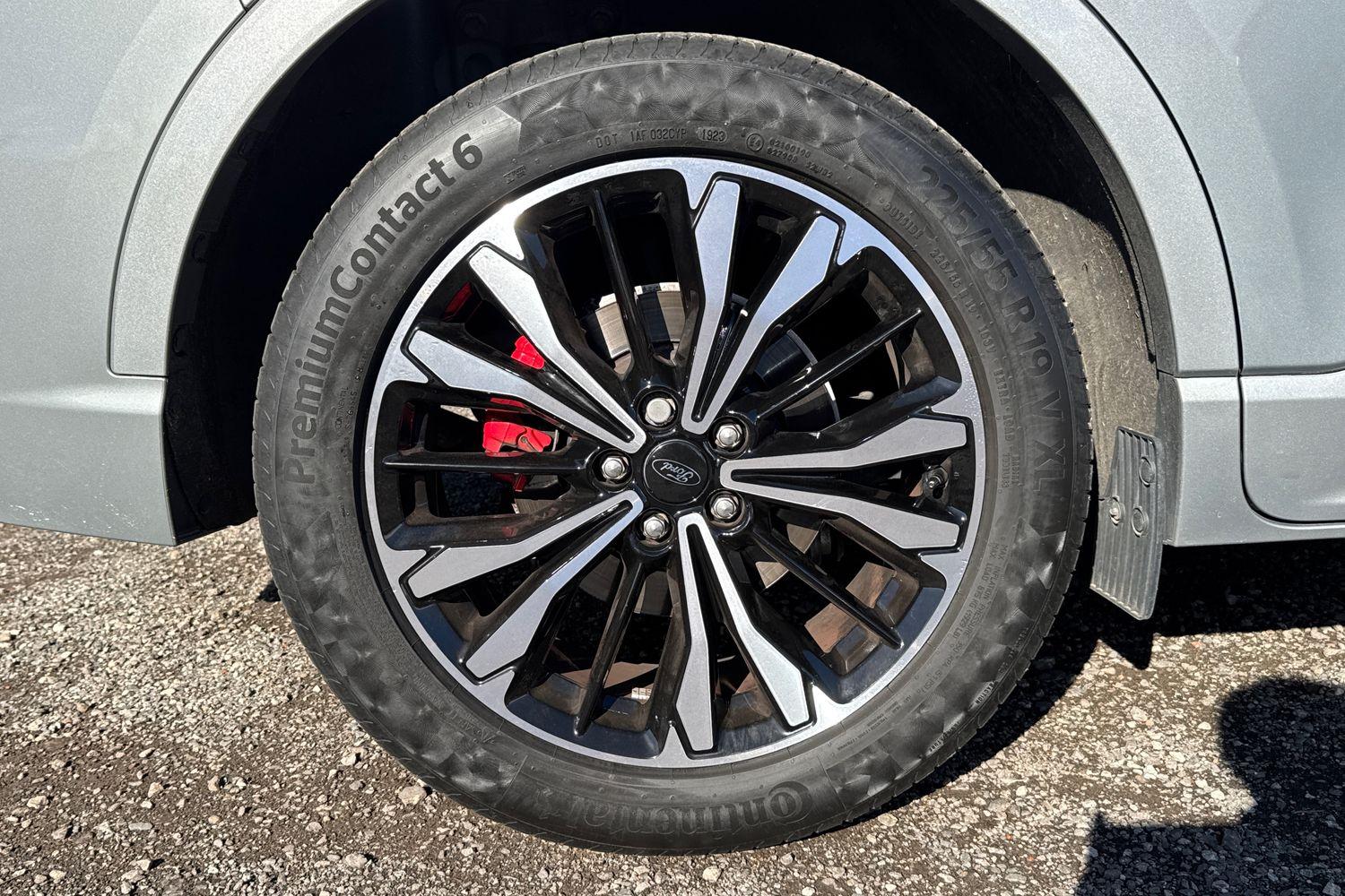 Ford KUGA Photo 26