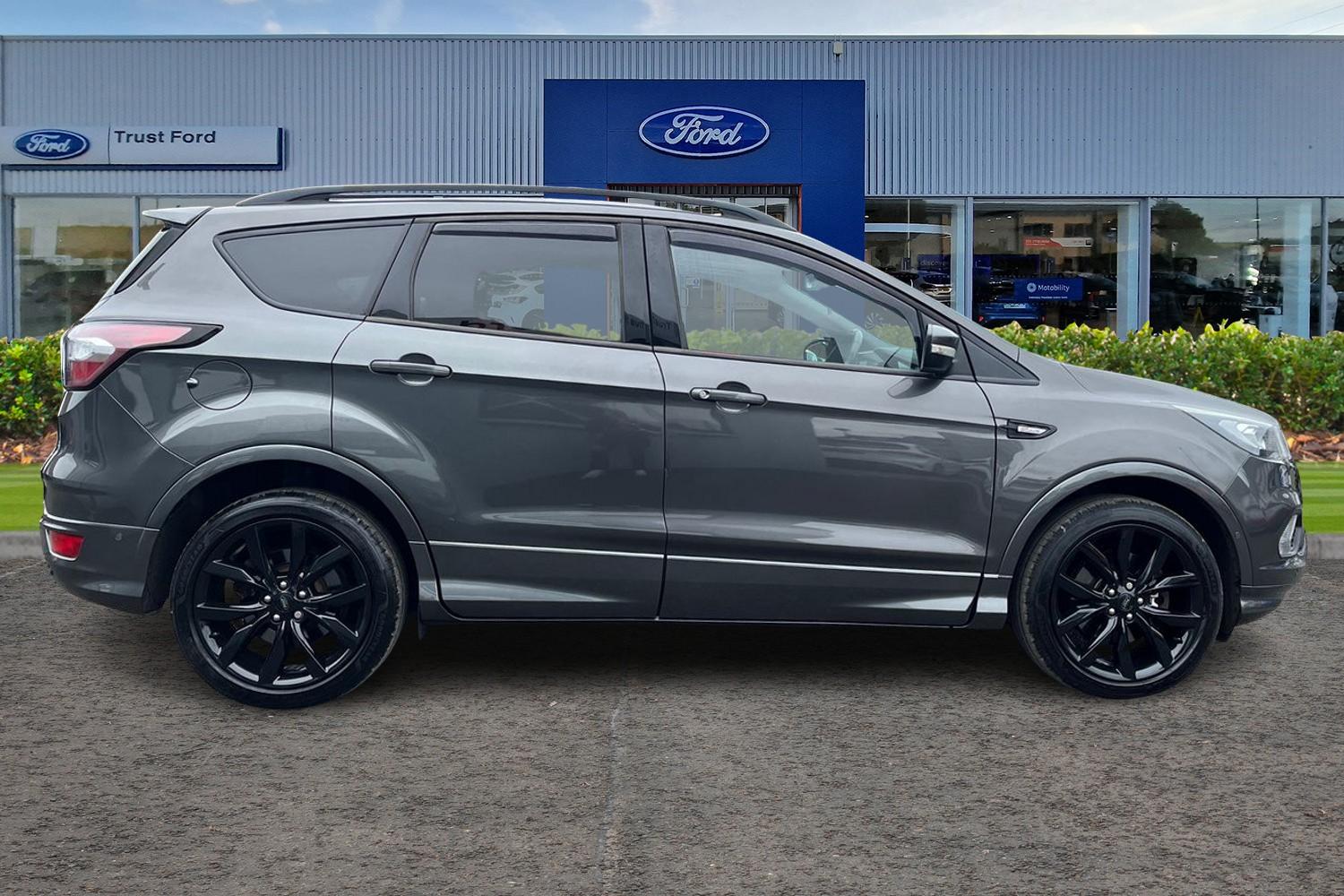 Ford KUGA Photo 2