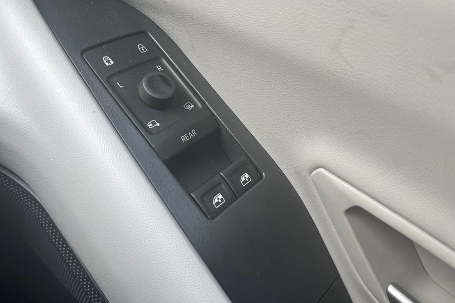 Ford Explorer Photo autoimg-356ab4a04bffa3a3ab45b2b994c2633090b3ad7e.jpg