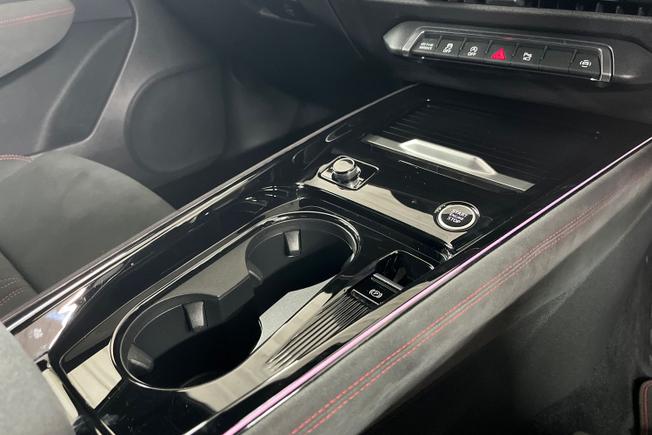 AUDI Q3 Photo 23