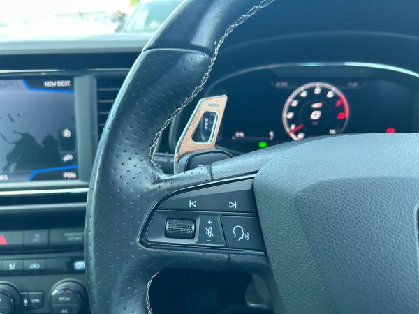 SEAT Leon Photo autoimg-356f252e3cefc128c158a5985c49b25a4f8b3f0c.jpg