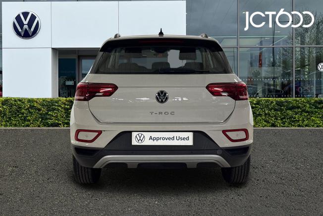VOLKSWAGEN T-Roc Photo 7