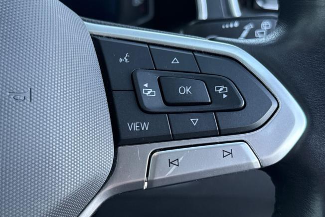 VOLKSWAGEN T-Roc Photo 17