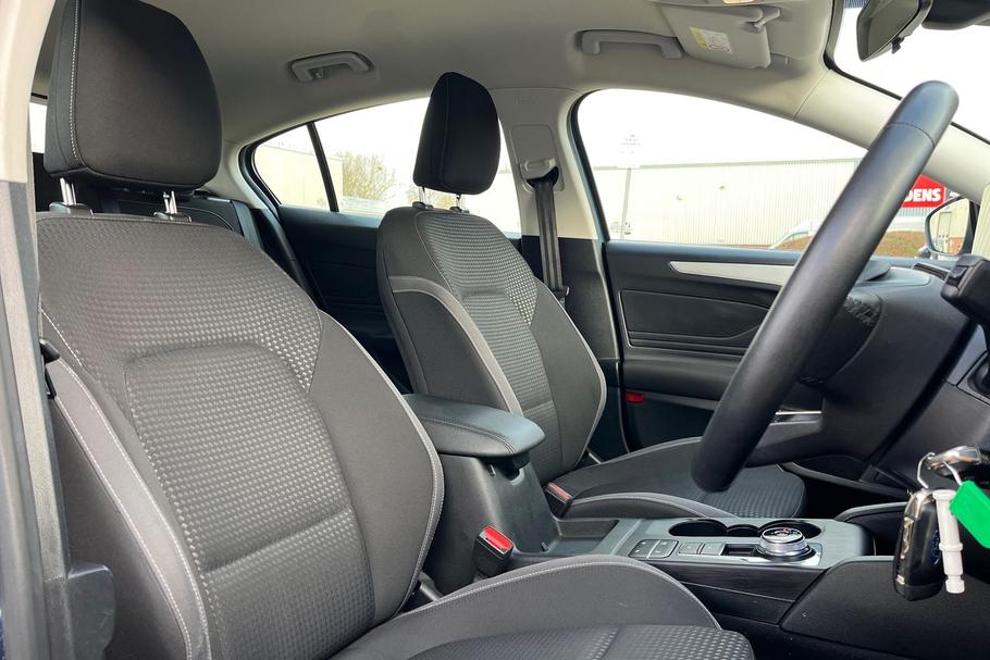 Used Ford FOCUS HX71NHJ 17