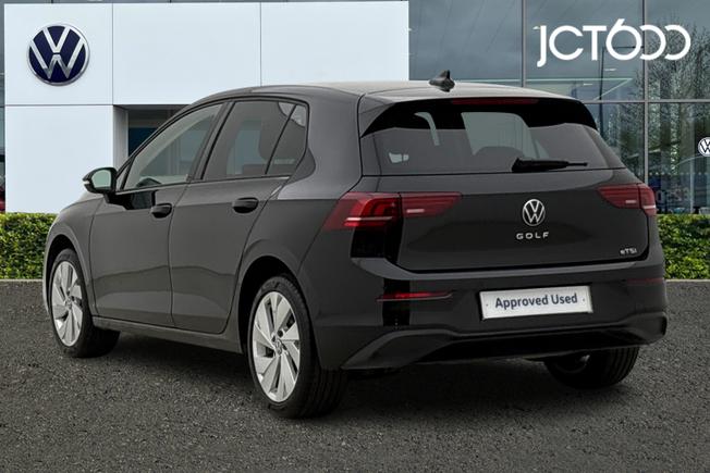 VOLKSWAGEN Golf Photo 3
