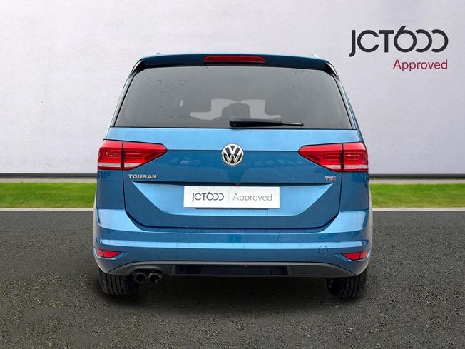 VOLKSWAGEN Touran Photo 7