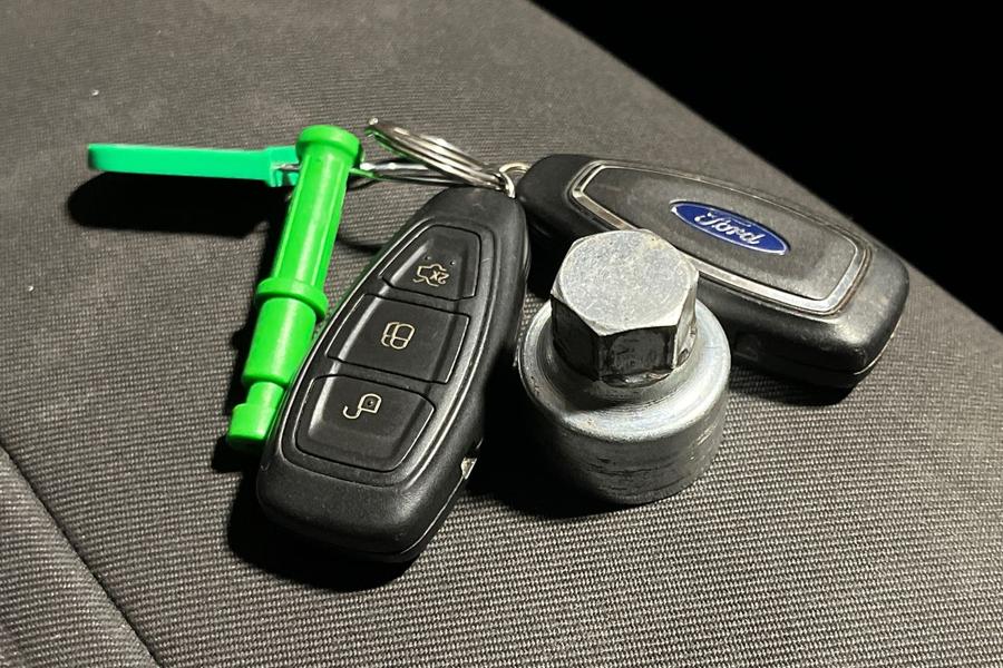 Ford KUGA Photo autoimg-358873cb73ba8172f8aa2a7ffe24593e438e5dbe.jpg