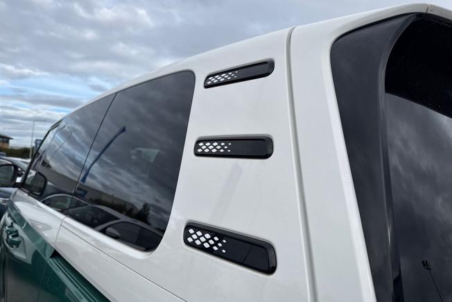 VOLKSWAGEN Id. Buzz Photo 21