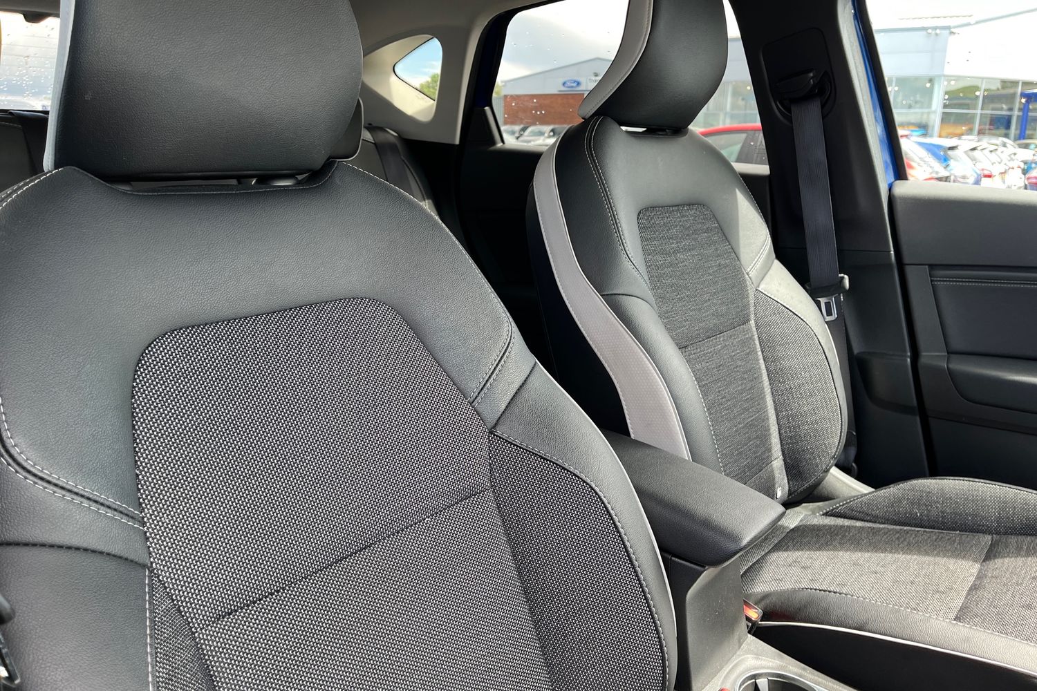 Renault Captur Photo 16