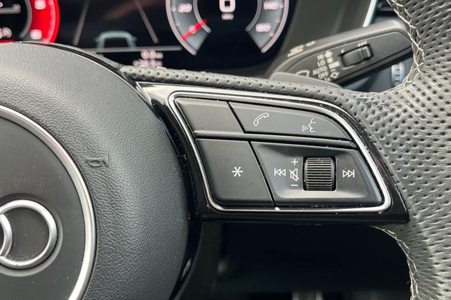 AUDI S5 Photo 17