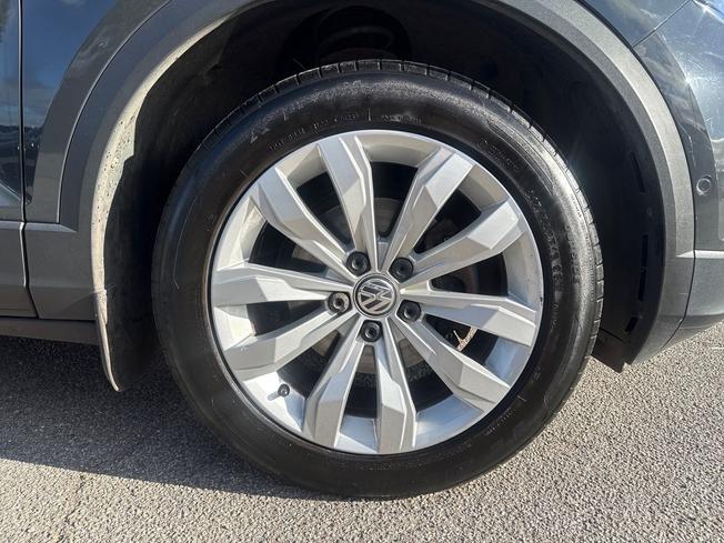 Volkswagen T-Roc Photo 5