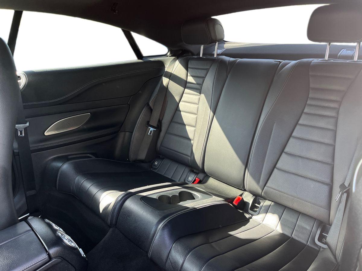 Mercedes-Benz E Class Photo 3