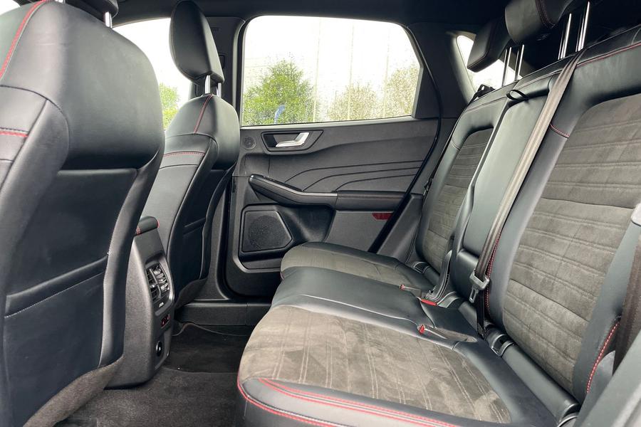 Ford Kuga Photo autoimg-3592273d42f6b80b371b3bafc36002759fdac6bf.jpg