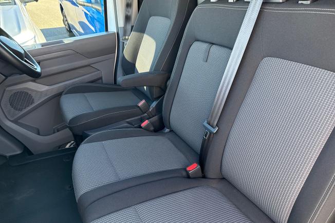 VOLKSWAGEN e-Transporter Photo 28
