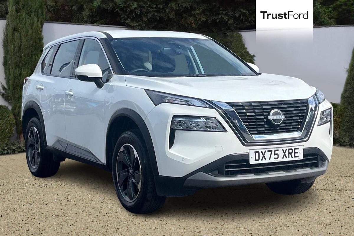 Nissan X-TRAIL listing photo