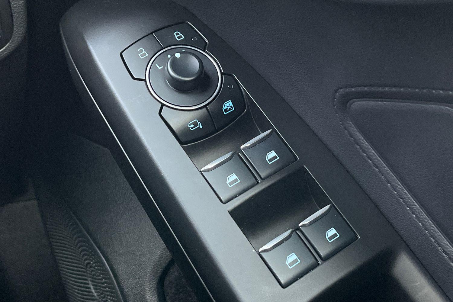 Ford Focus Photo 15