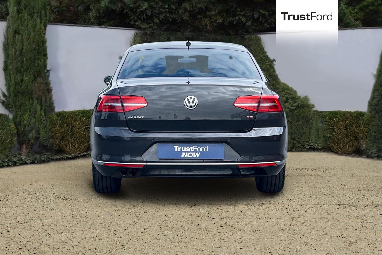 Volkswagen PASSAT Photo 6