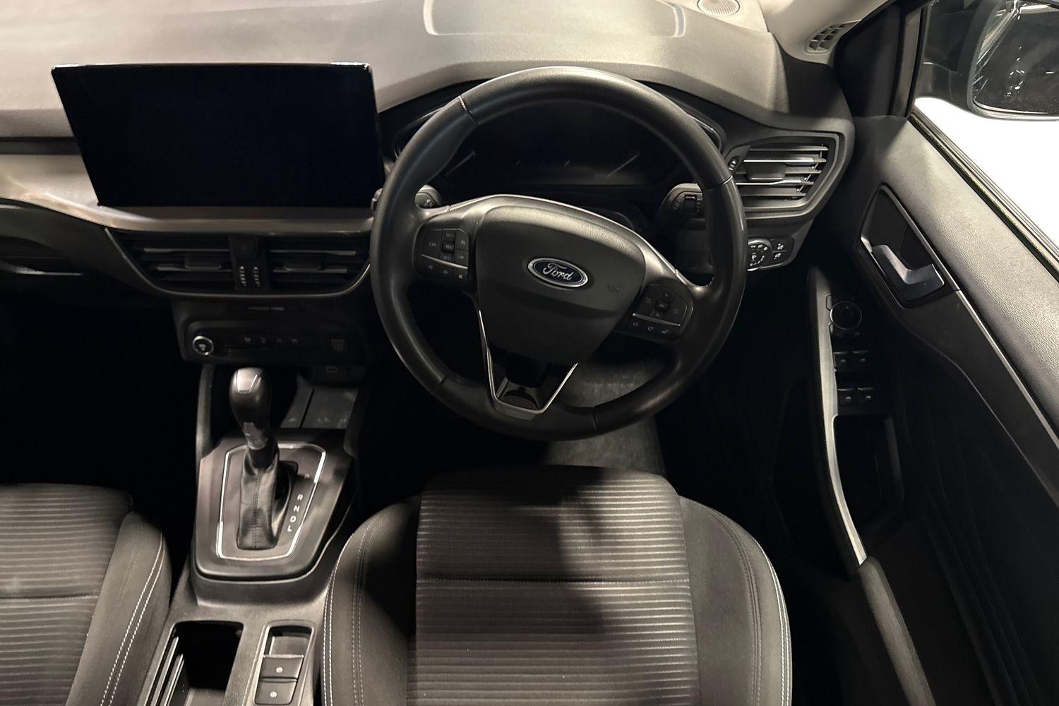 Ford FOCUS Photo 10