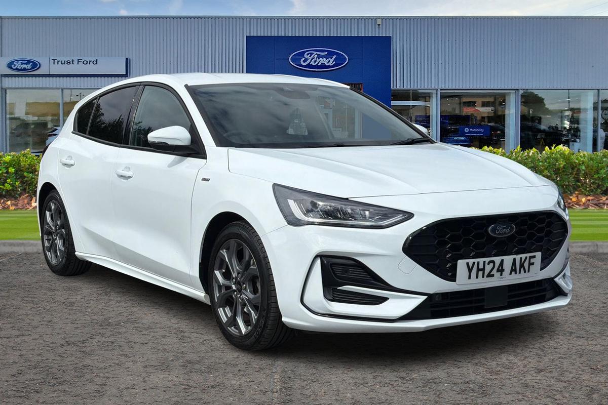 Ford Focus listing photo