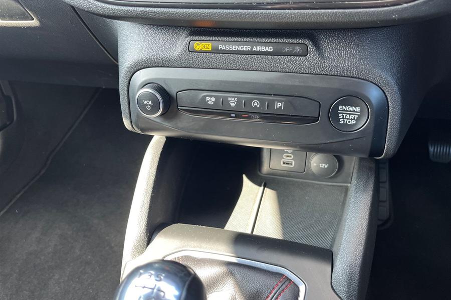 Ford Focus Photo autoimg-35a47b447c547ff11a5db75a556ac4b67020b740.jpg