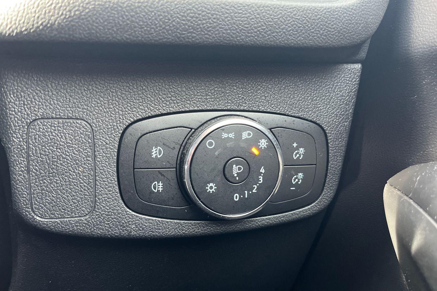 Ford FOCUS Photo 36