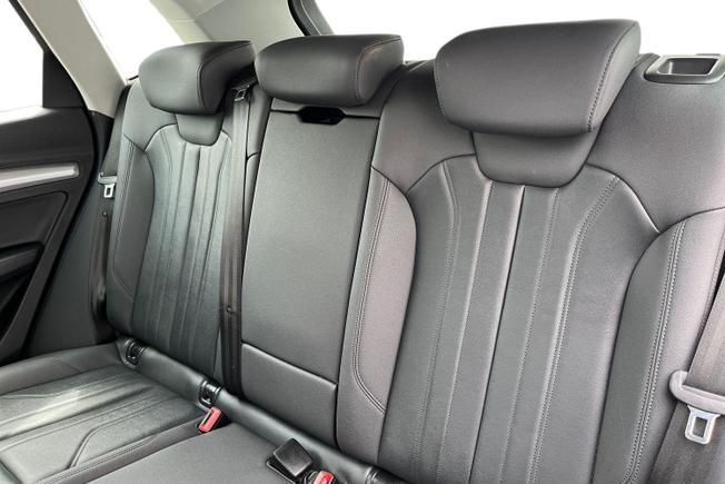 AUDI Q5 Photo 9