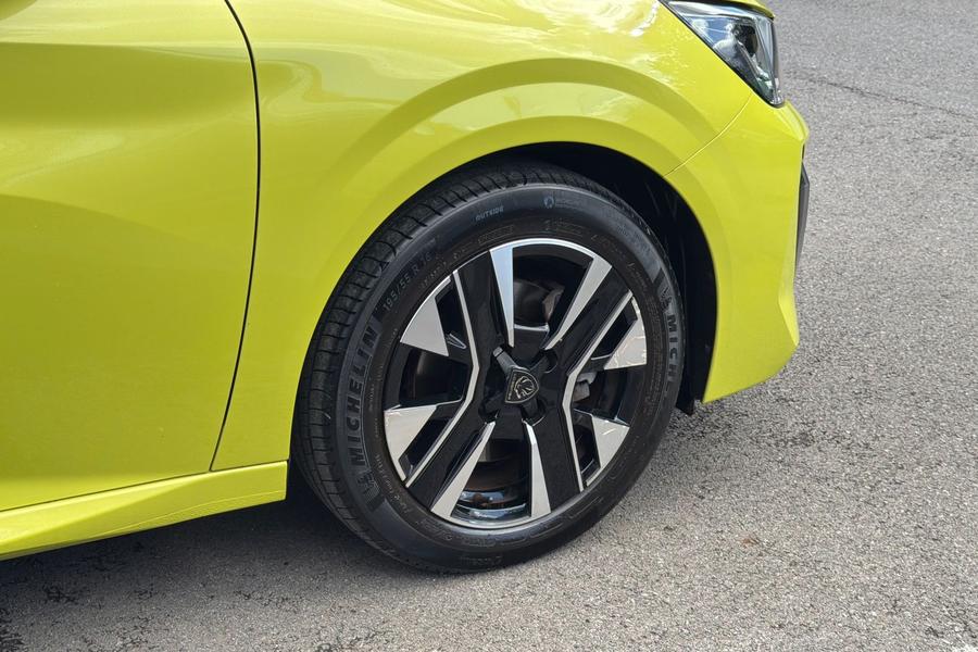 Peugeot 208 Photo autoimg-35a923563f97dc40fa23a7394b191548c735ab36.jpg