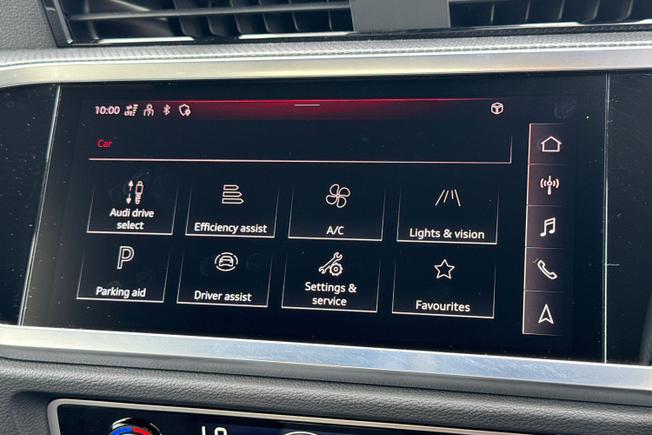 AUDI Q3 Photo 35