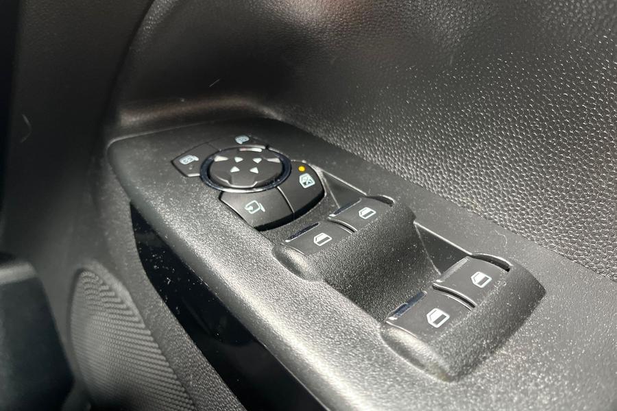 Ford ECOSPORT Photo autoimg-35aaaaa987d135fb813050b6917a15ea07d68b22.jpg
