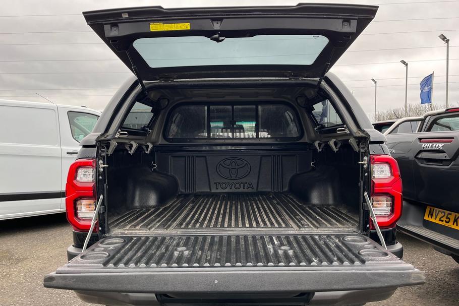 Used Toyota HILUX WD71GMY 6