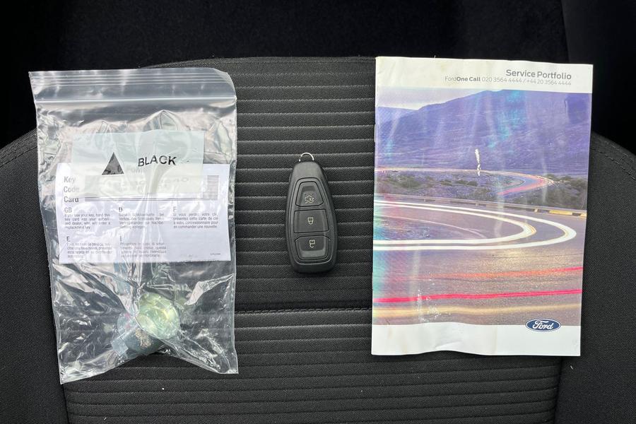 Ford Focus Photo autoimg-35ad10239af26c0a6a98502b163a3e6d42d424de.jpg