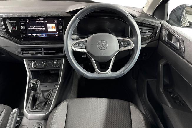 VOLKSWAGEN Polo Photo 11