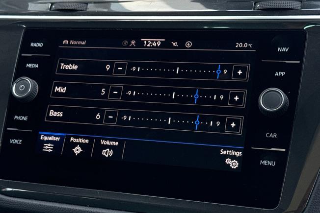 VOLKSWAGEN Tiguan Photo 44