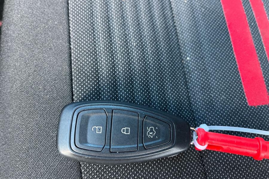 Ford FIESTA Photo autoimg-35b43a2ef24fbec341ead65fde39aa69f39c0711.jpg