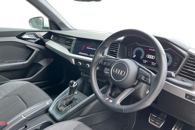 AUDI A1 Photo 6