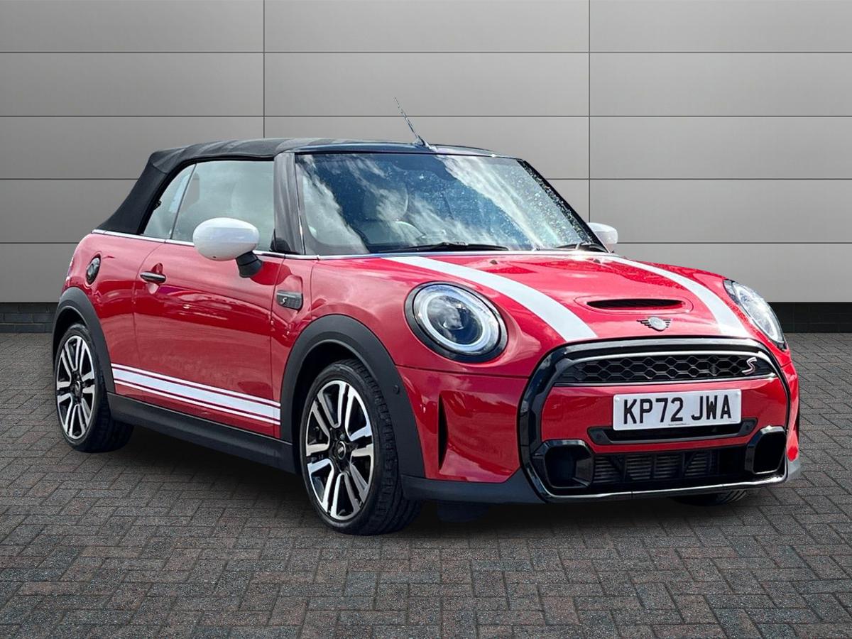 MINI Convertible Photo 0