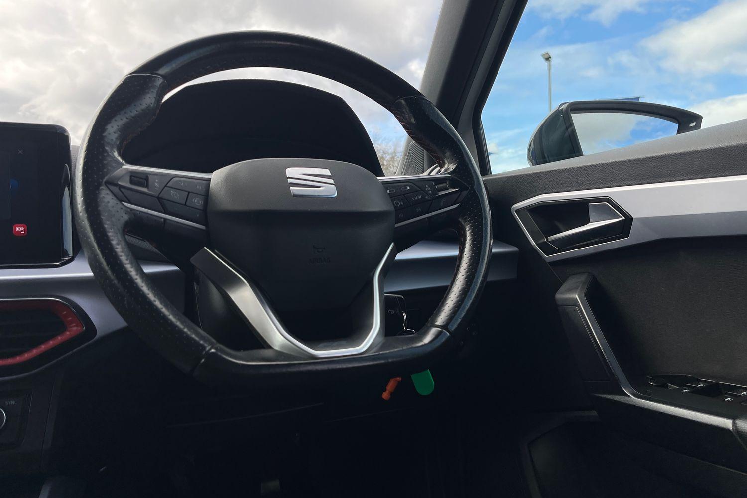 SEAT Arona Photo 11