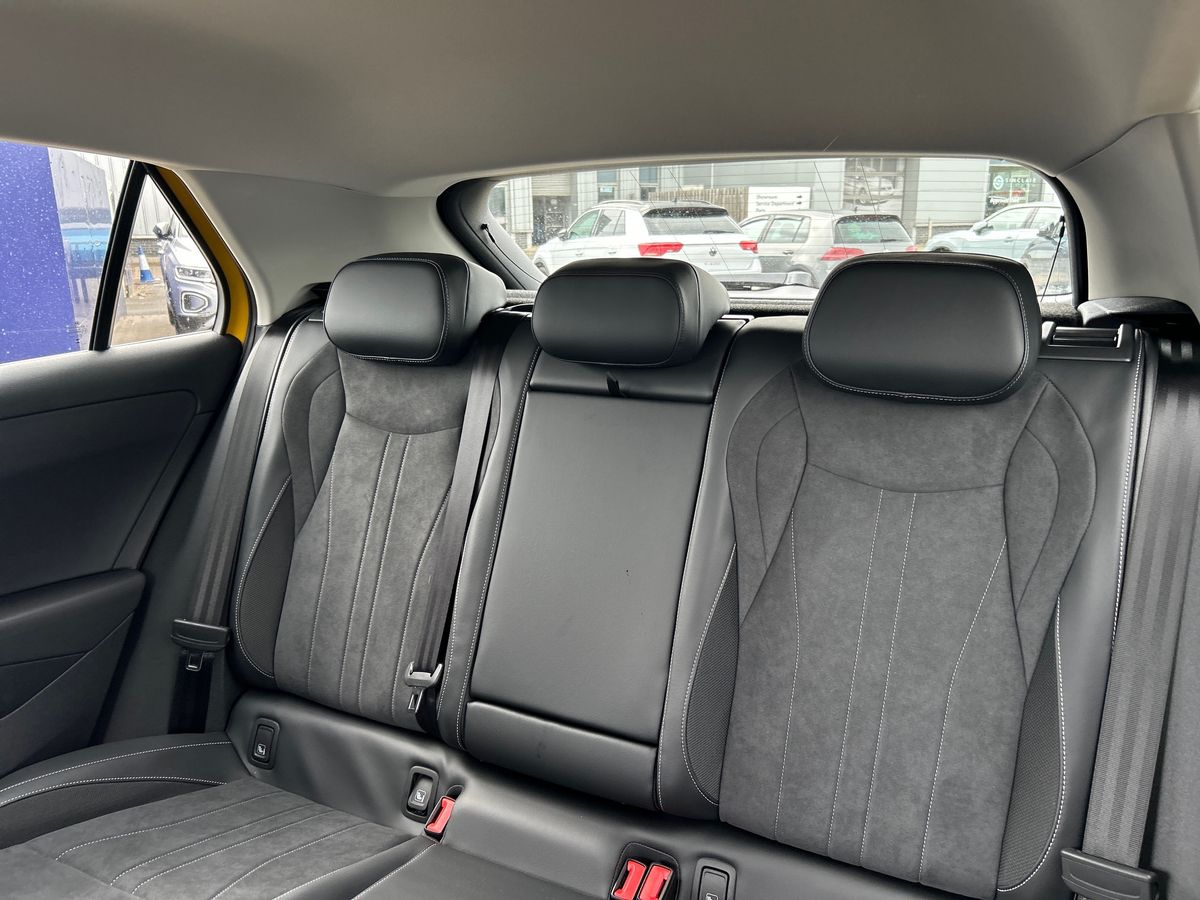 Volkswagen T-Roc Photo autoimg-35bc8378a4b7b3652978ee79ec15bb989dc45114.jpg