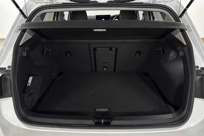 Volkswagen Golf Photo 12