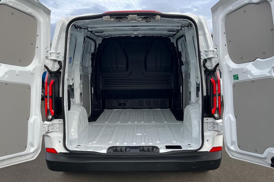Ford TRANSIT E-CUSTOM Photo autoimg-35c39bde545feac72bb03e63d5c7c4c24de5cfe9.jpg