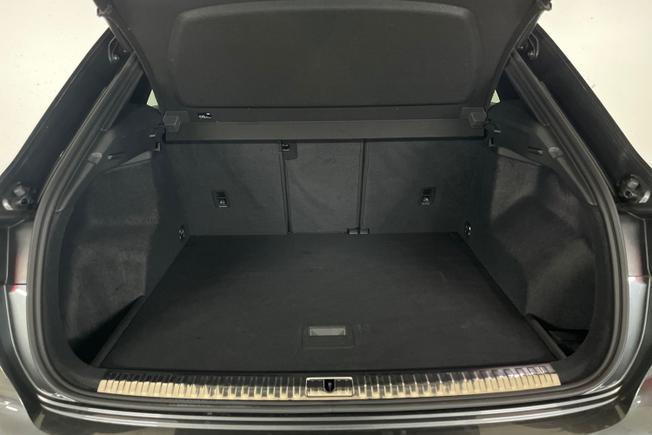 AUDI Q3 Photo 12