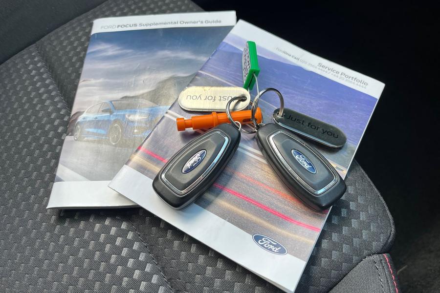 Ford FOCUS Photo autoimg-35c7d06331e082a8bc751635c12adfe43d99f7a8.jpg