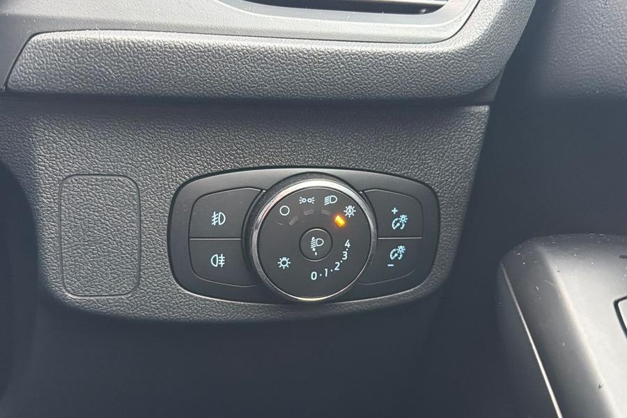 Ford FOCUS Photo autoimg-35c7e11d8ef2d8b1847683279e17d18fa1a3091d.jpg