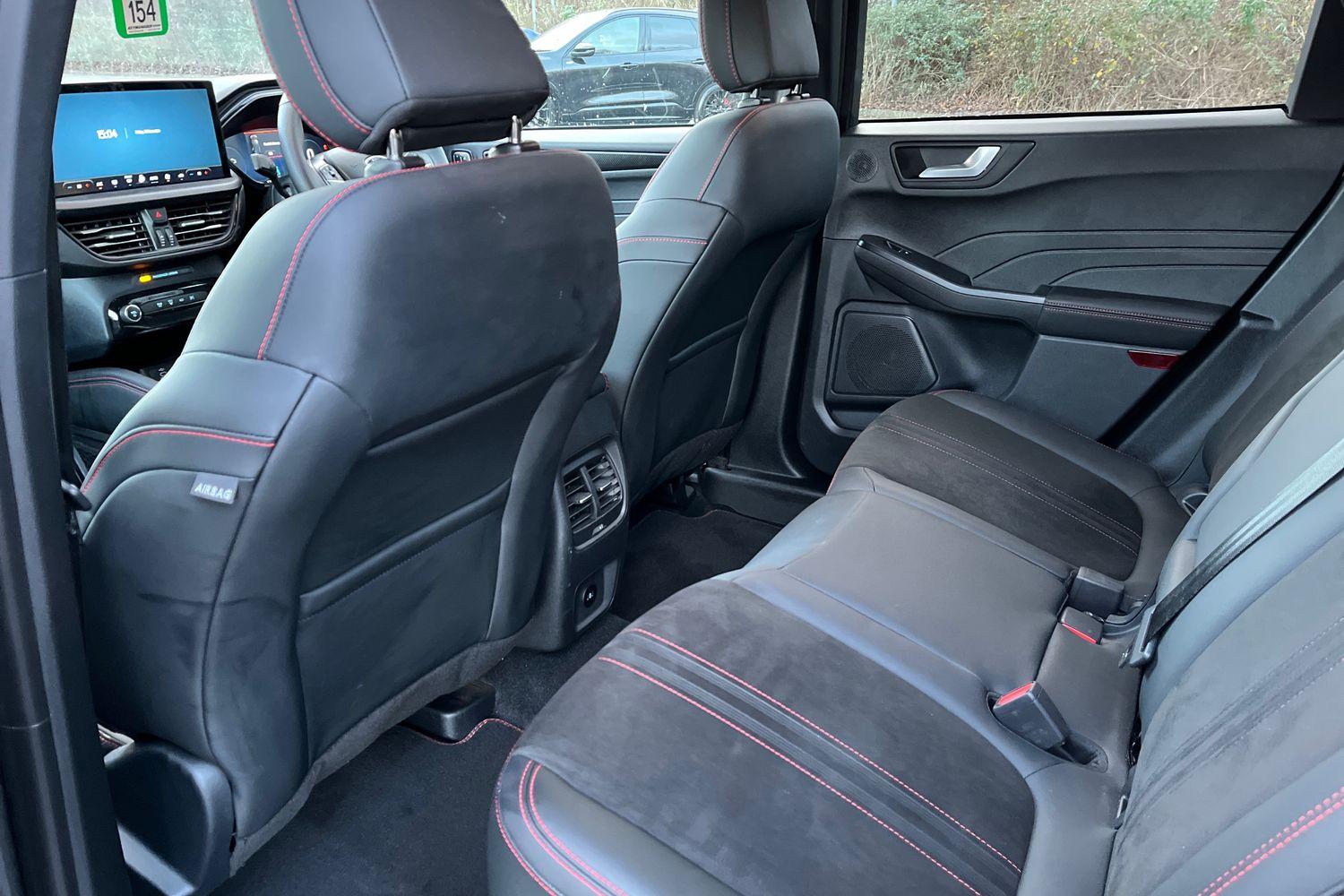 Ford KUGA Photo 35