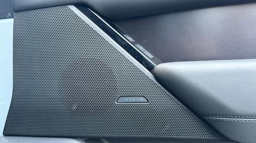 Land Rover Range Rover Velar Photo autoimg-35cbc44acaeb3668294c6f1a972a5ec6543a5642.jpg