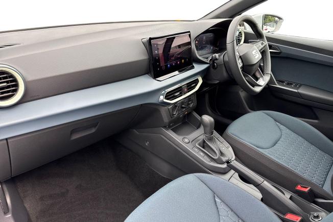SEAT Ibiza Photo 2